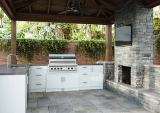 weatherstrong outdoor kitchen